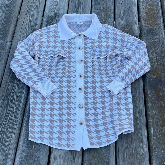 Debut Houndstooth Button Up Collared Cardigan - Picture 5 of 8